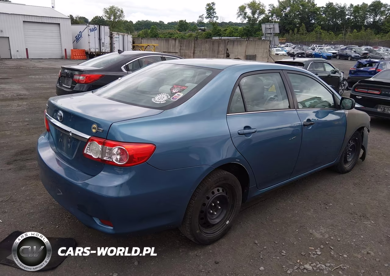 2013 Toyota Corolla Le VIN:5YFBU4EE2DP153709 - 4
