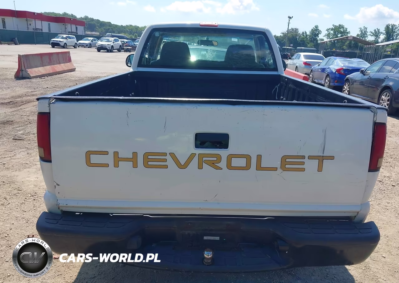 2002 Chevrolet S-10 VIN:1GCCS145228174319 - 12