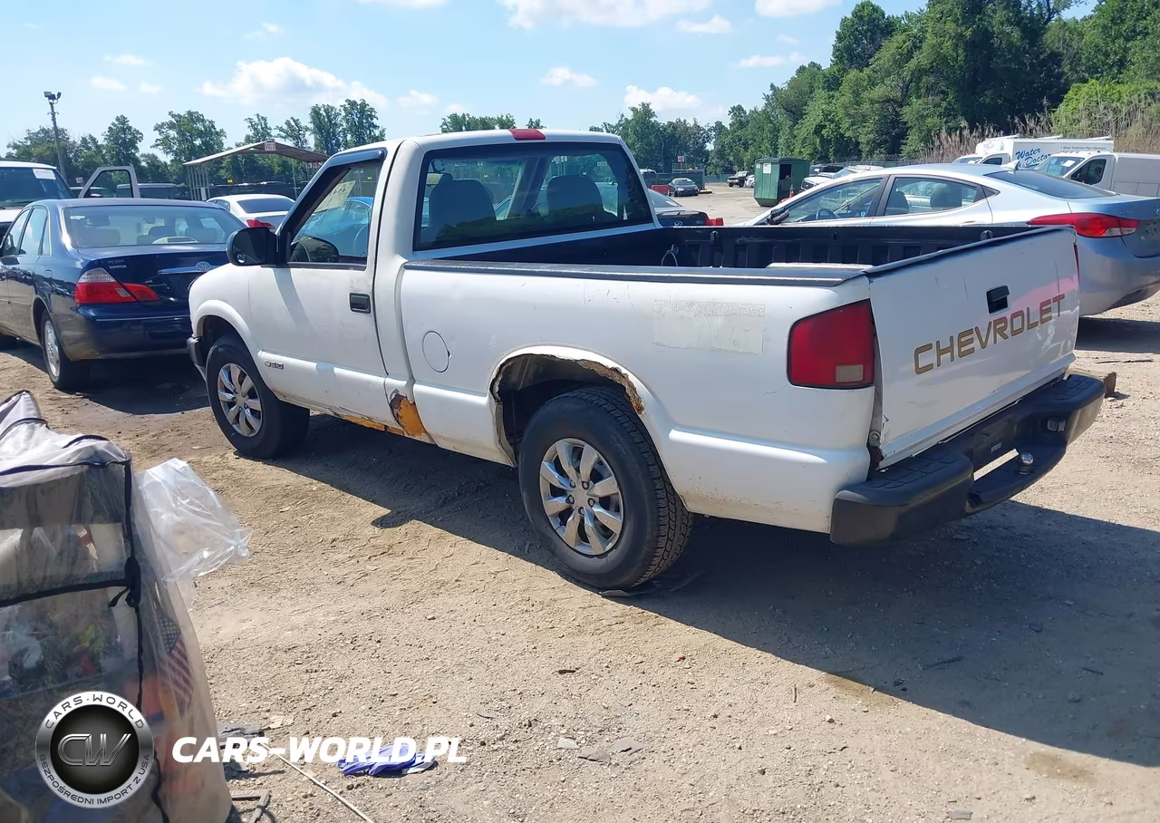 2002 Chevrolet S-10 VIN:1GCCS145228174319 - 3
