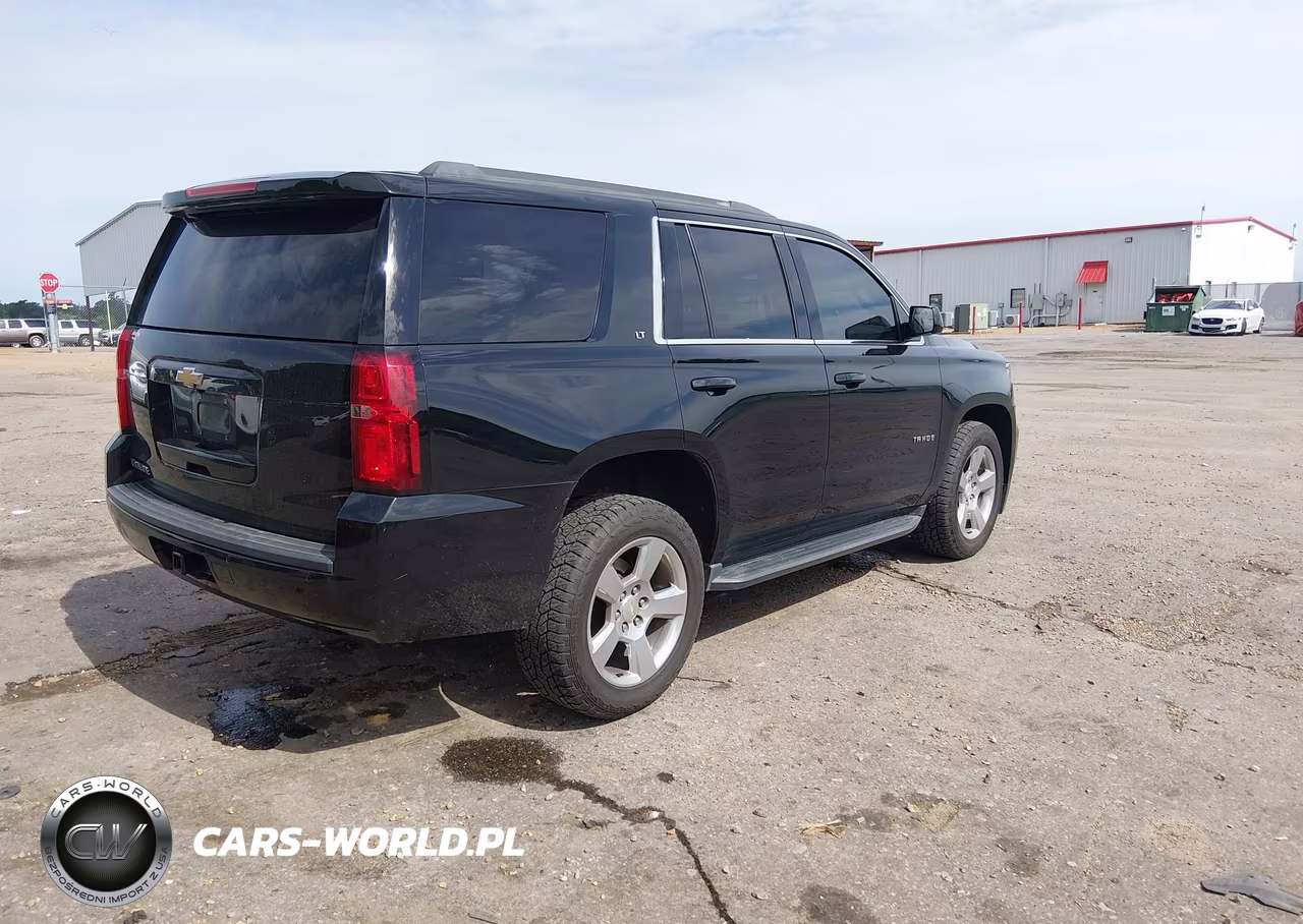 2017 Chevrolet Tahoe Lt VIN:1GNSCBKCXHR385276 - 4