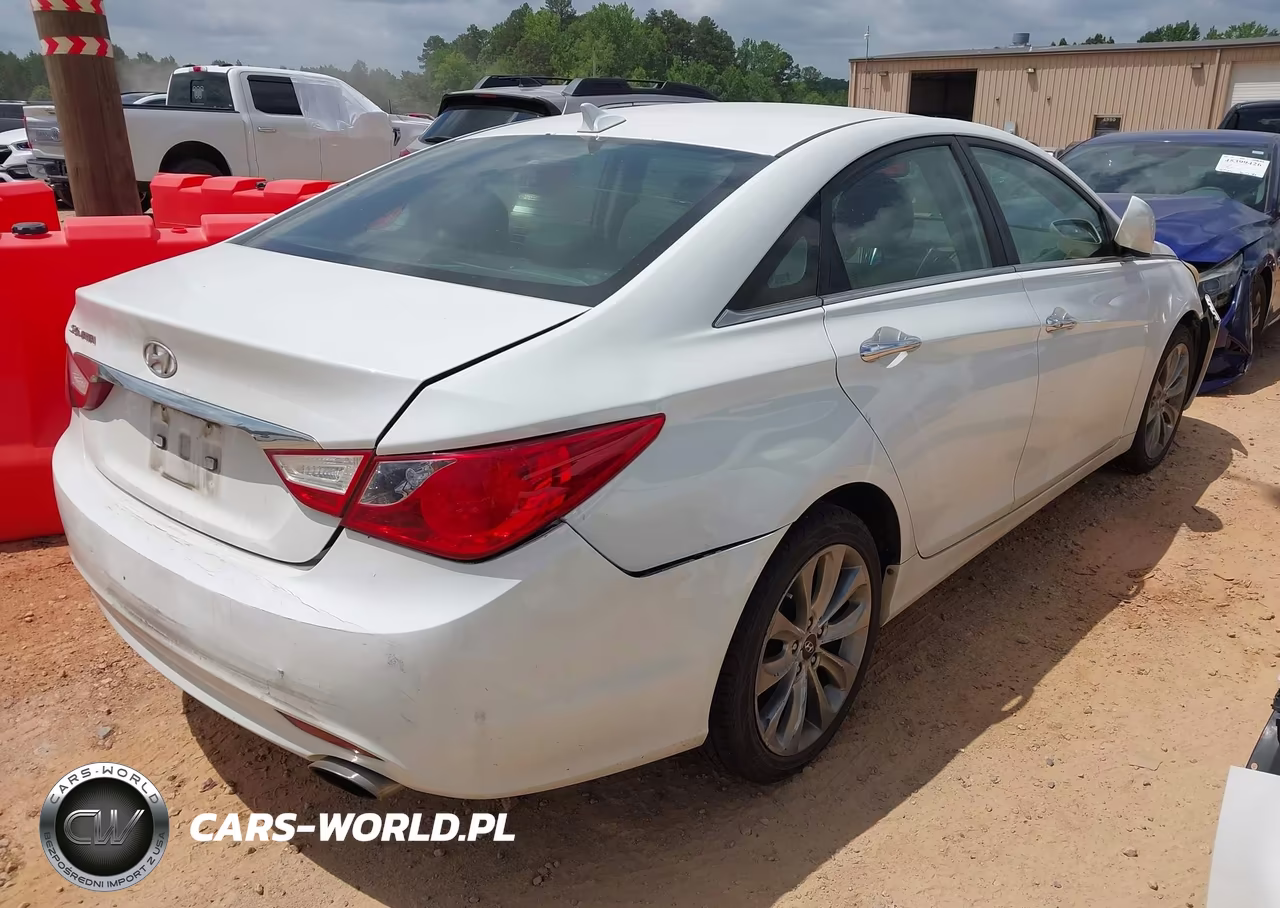2011 Hyundai Sonata Se VIN:5NPEC4AC9BH305824 - 4