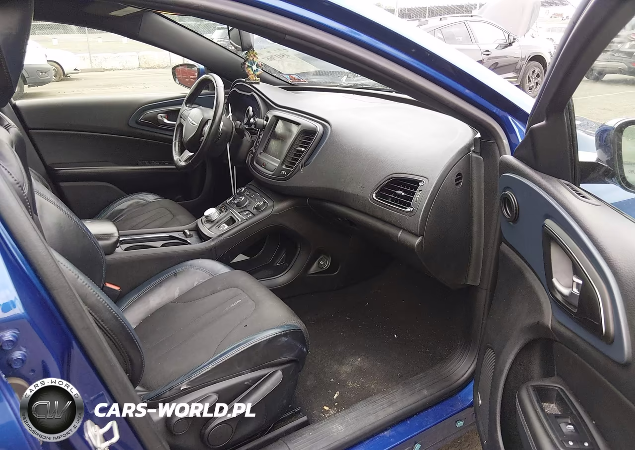 2015 Chrysler 200 S VIN:1C3CCCBB4FN610200 - 5