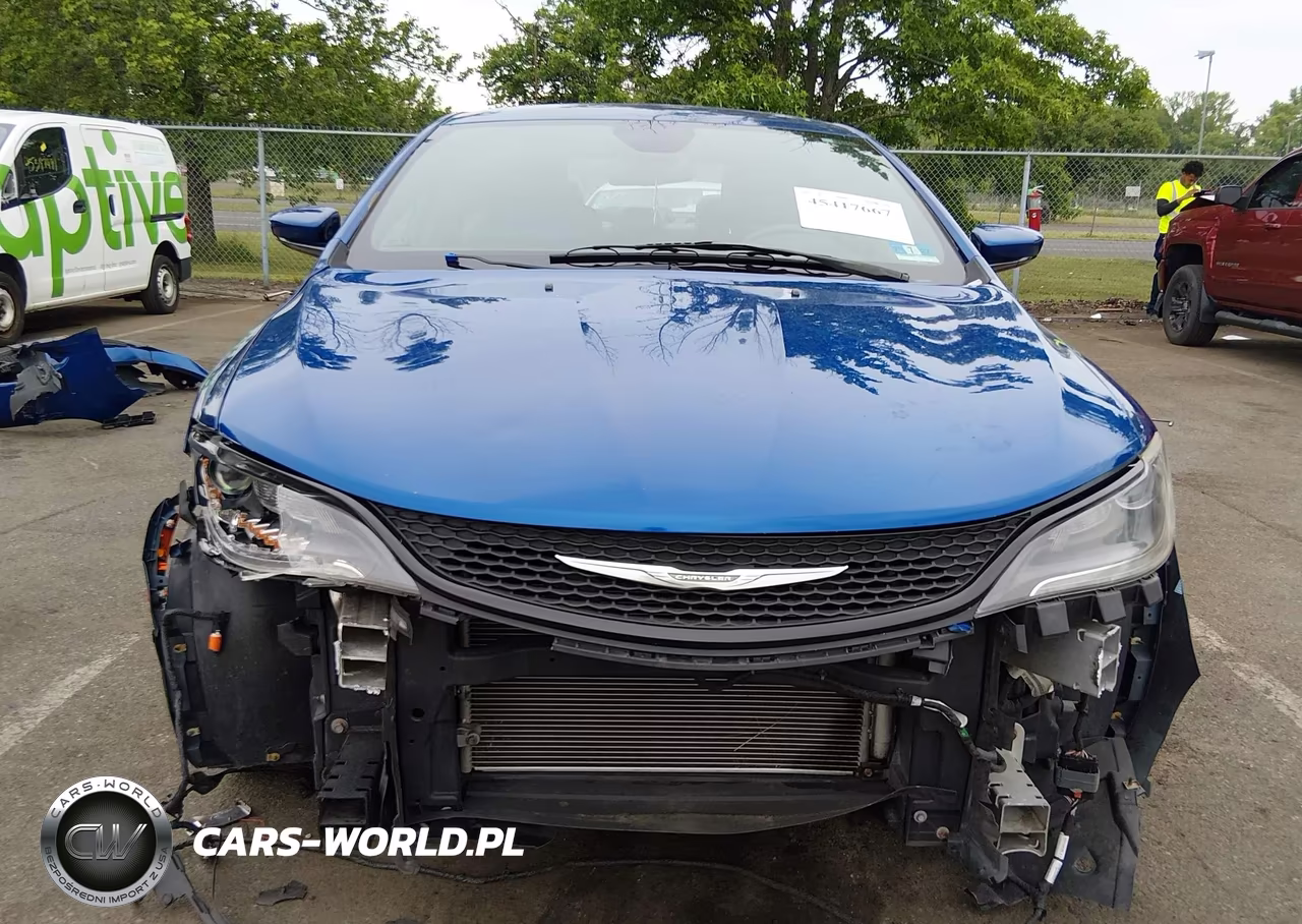 2015 Chrysler 200 S VIN:1C3CCCBB4FN610200 - 6