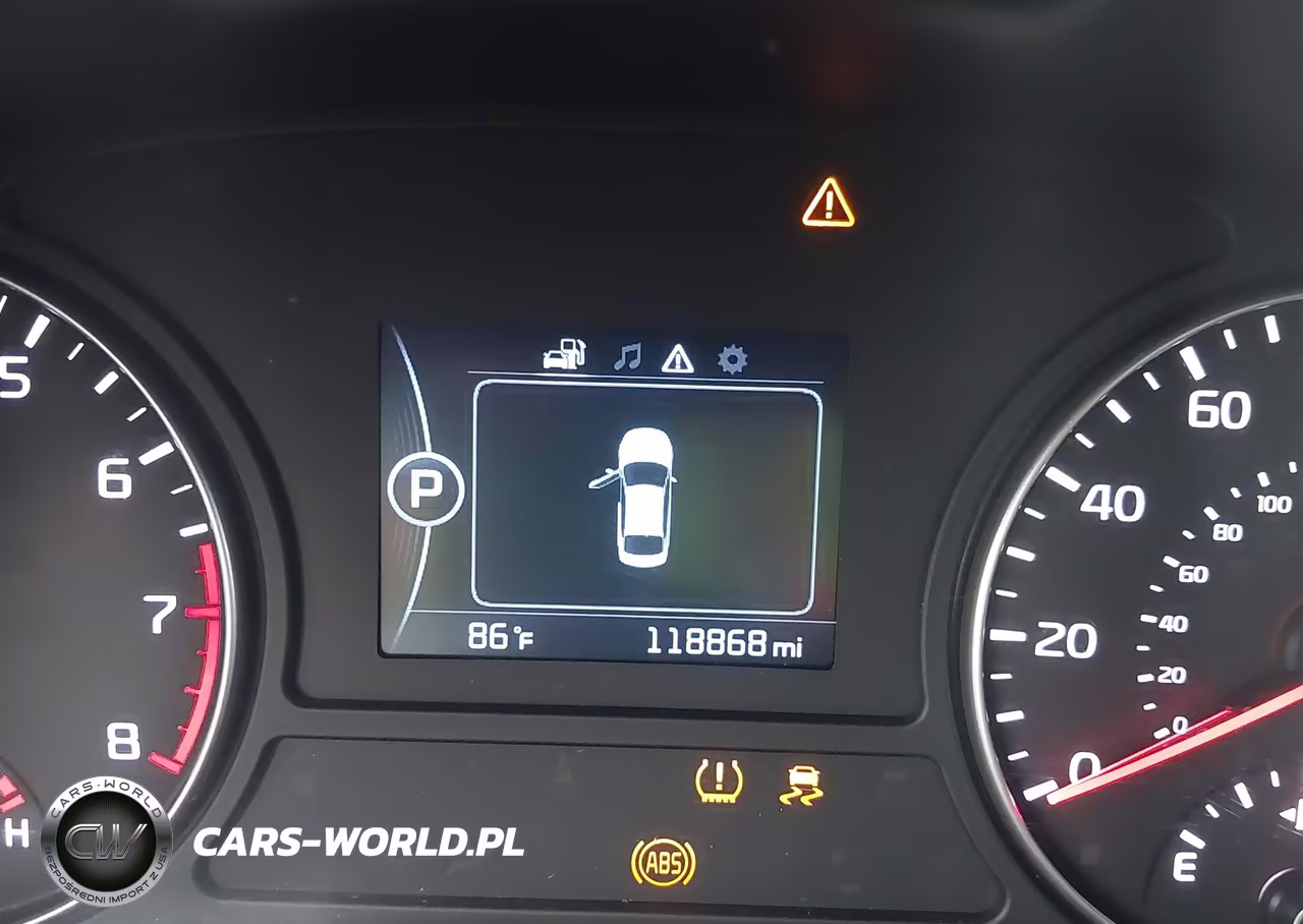 2018 Kia Optima S VIN:5XXGT4L34JG206182 - 16