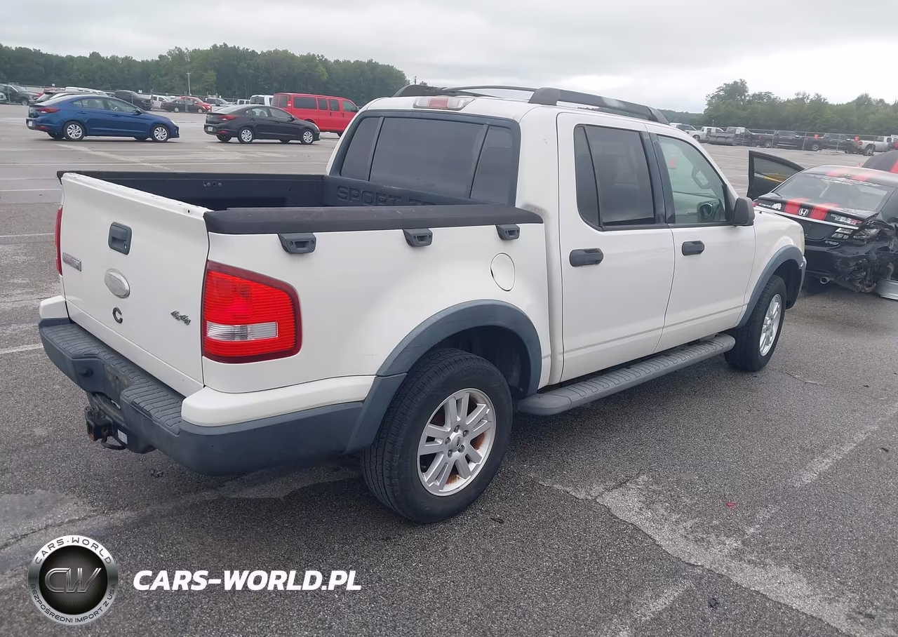 2008 Ford Explorer Sport Trac Xlt VIN:1FMEU51E58UB26355 - 4