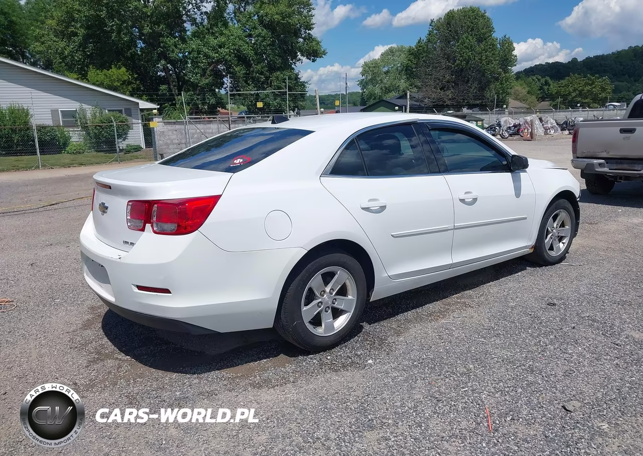 2013 Chevrolet Malibu 1Ls VIN:1G11B5SAXDF193576 - 4