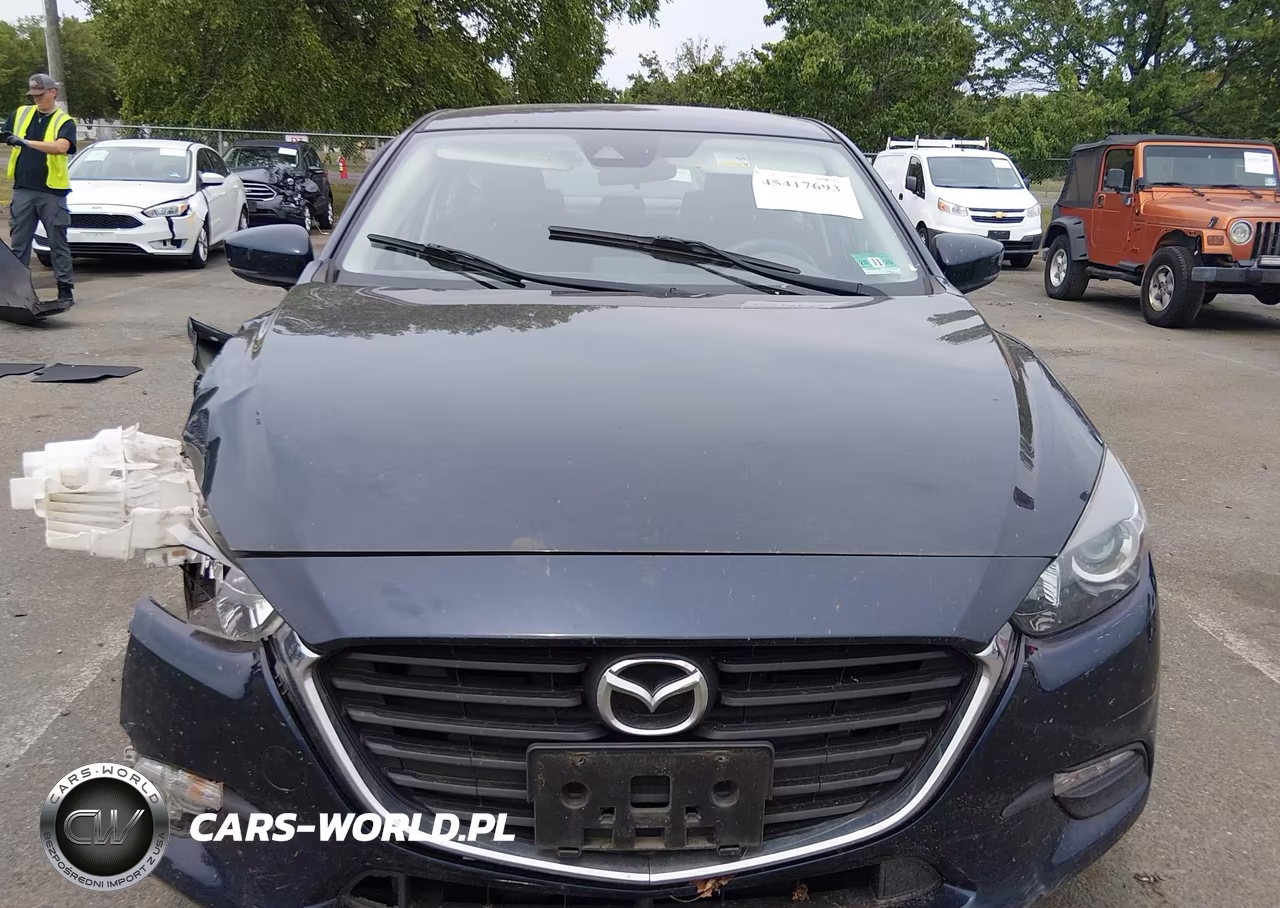 2018 Mazda Mazda3 Sport VIN:3MZBN1U7XJM261817 - 11