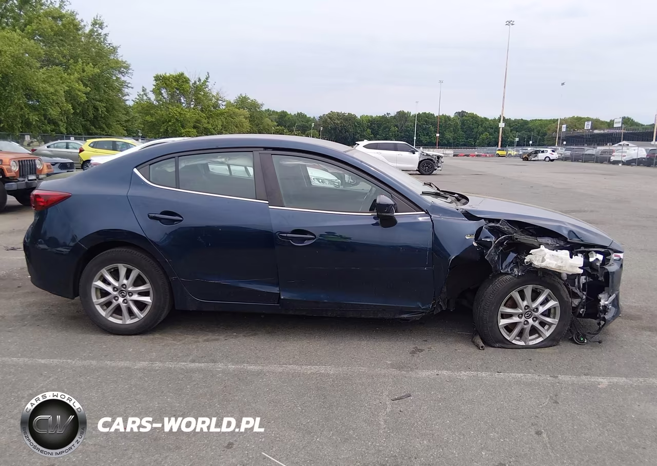 2018 Mazda Mazda3 Sport VIN:3MZBN1U7XJM261817 - 12