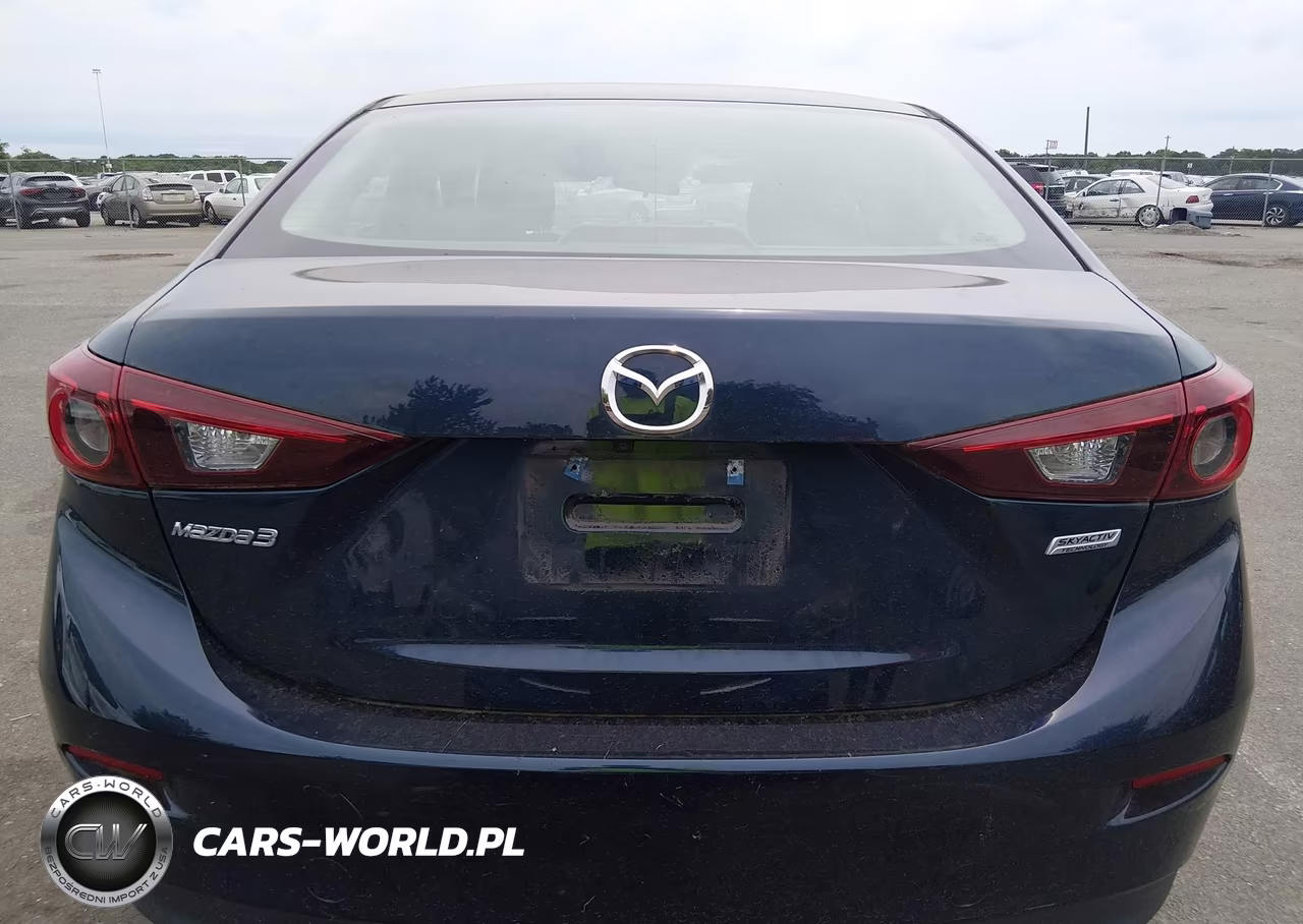 2018 Mazda Mazda3 Sport VIN:3MZBN1U7XJM261817 - 15