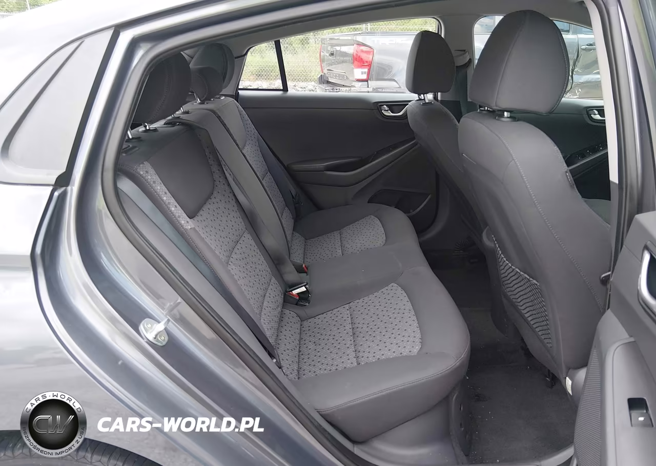 2018 Hyundai Ioniq Hybrid Blue VIN:KMHC65LC0JU076449 - 8