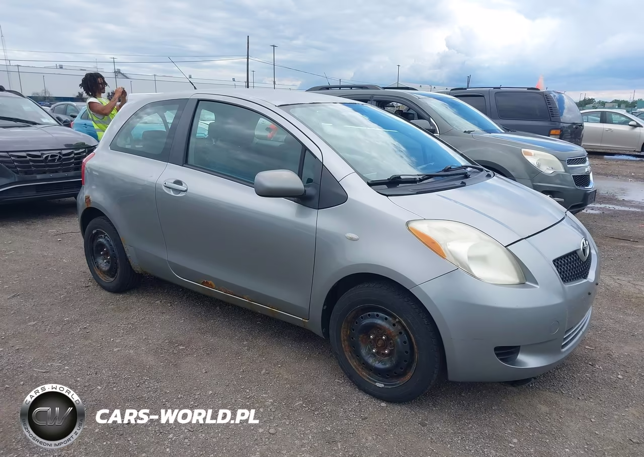 2008 Toyota Yaris – zdjęcie 1 z 12
