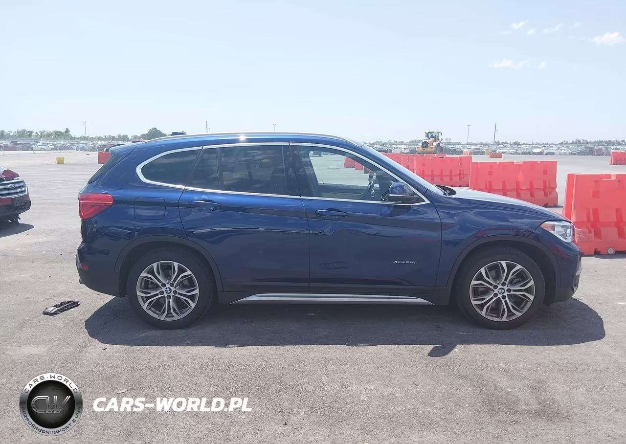 2017 BMW X1 xDrive28I VIN:WBXHT3C32H5F85007 - 13