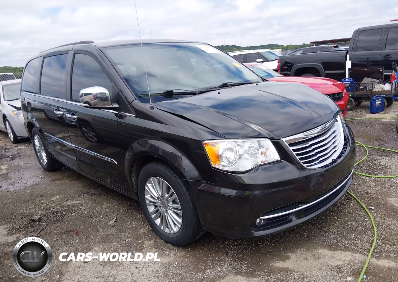 2015 Chrysler Town & Country Touring-L – zdjęcie 1 z 16