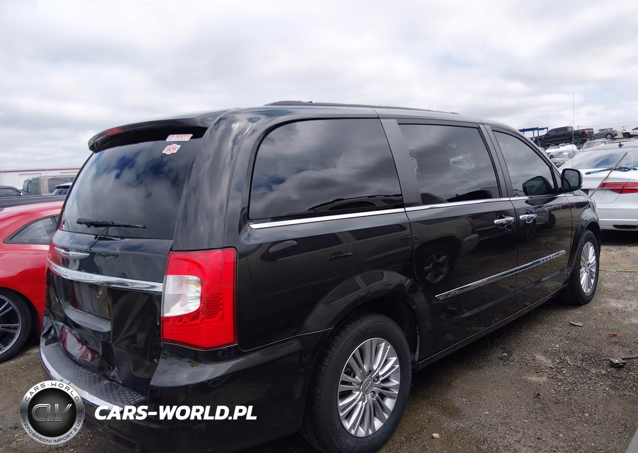 2015 Chrysler Town & Country Touring-L VIN:2C4RC1CG0FR656887 - 13