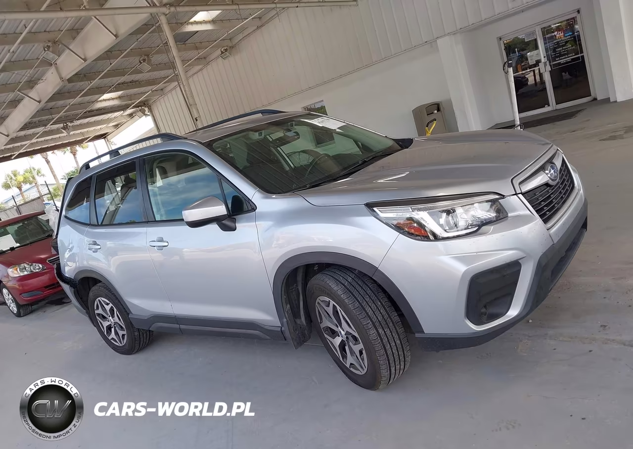 2019 Subaru Forester Premium VIN:JF2SKAEC4KH545457 - 13