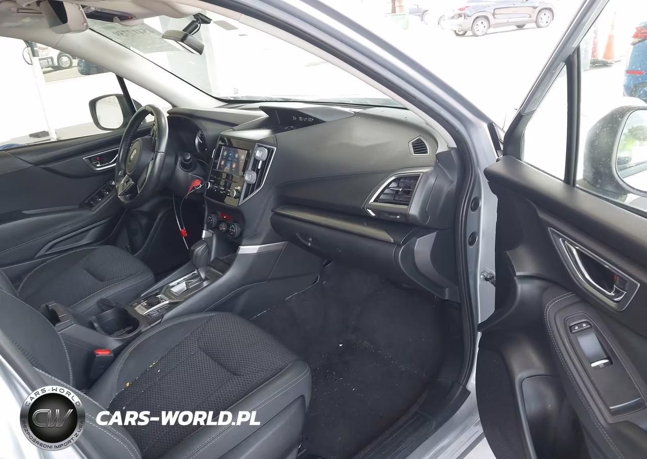 2019 Subaru Forester Premium VIN:JF2SKAEC4KH545457 - 5