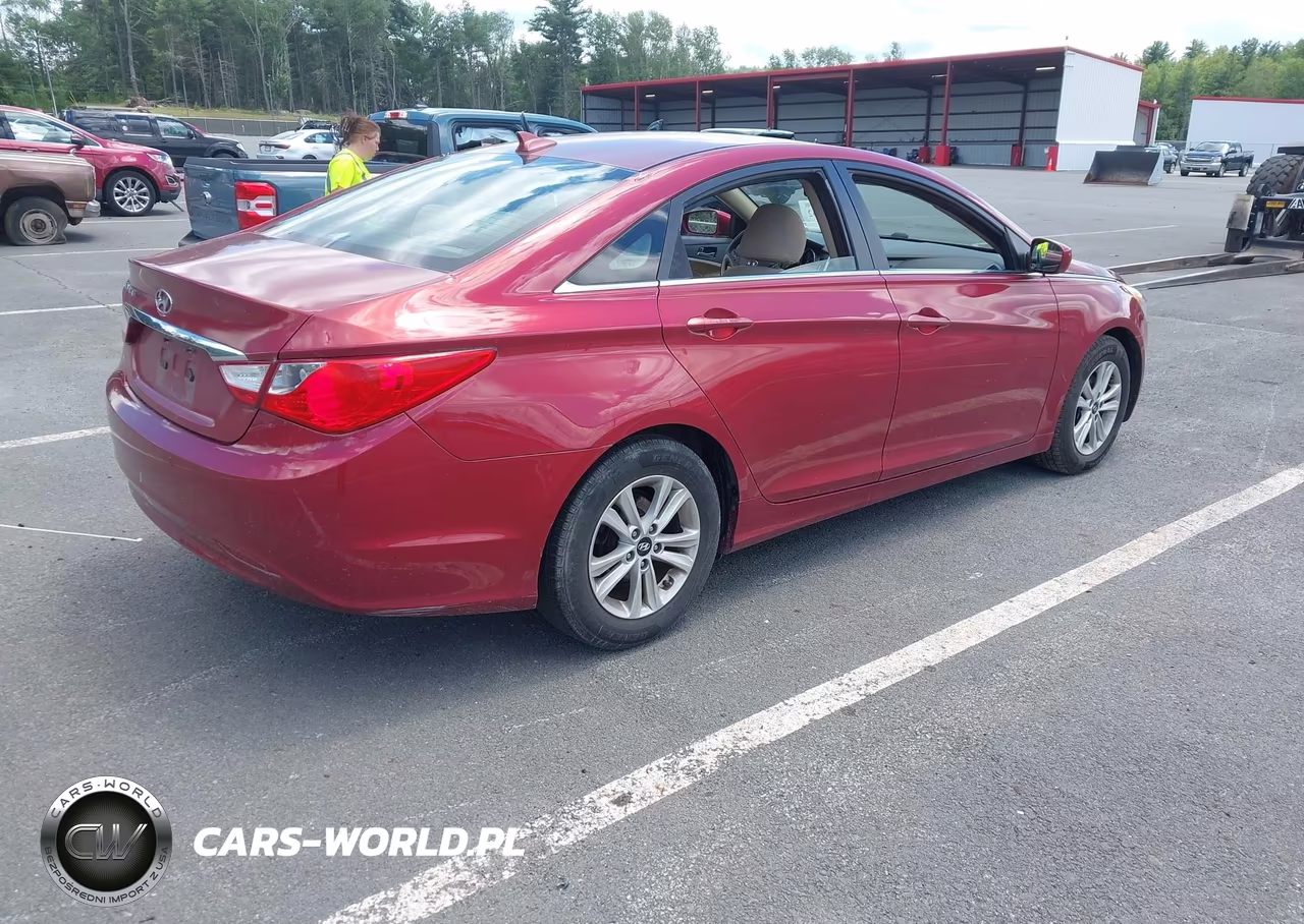 2013 Hyundai Sonata Gls VIN:5NPEB4AC0DH736459 - 4