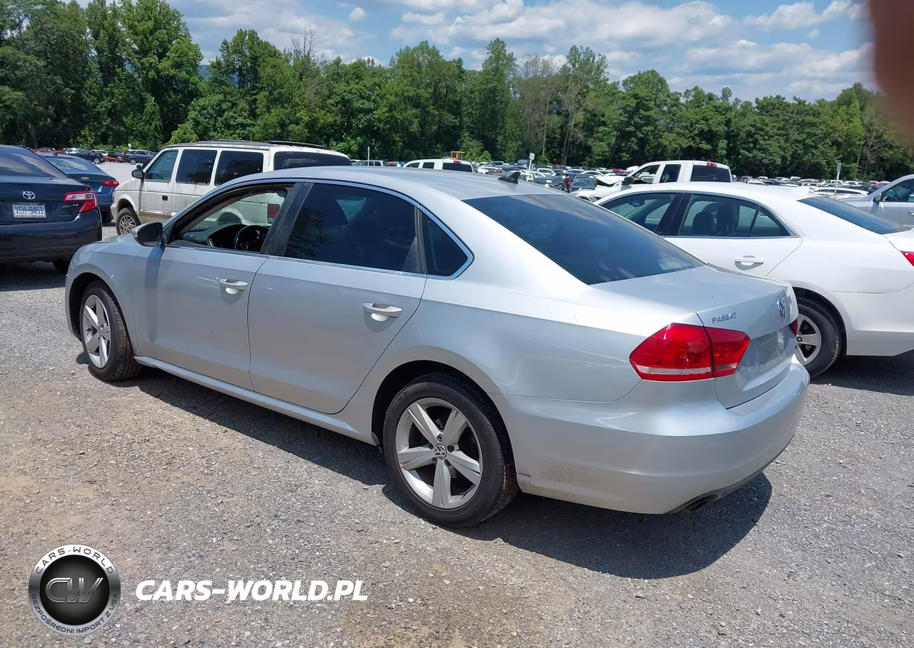 2012 Volkswagen Passat 2.5L Se VIN:1VWBH7A38CC060675 - 3