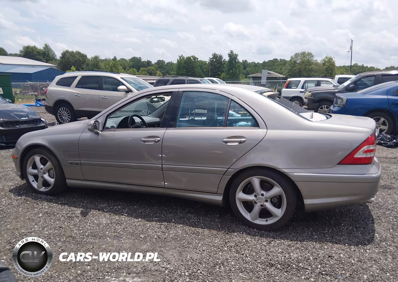 2005 Mercedes-Benz C 230 Kompressor Sport VIN:WDBRF40J05F672617 - 14