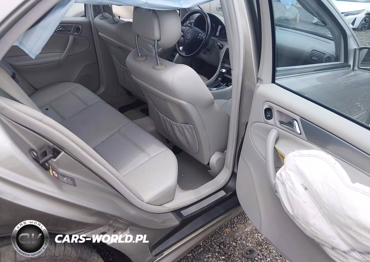 2005 Mercedes-Benz C 230 Kompressor Sport VIN:WDBRF40J05F672617 - 8