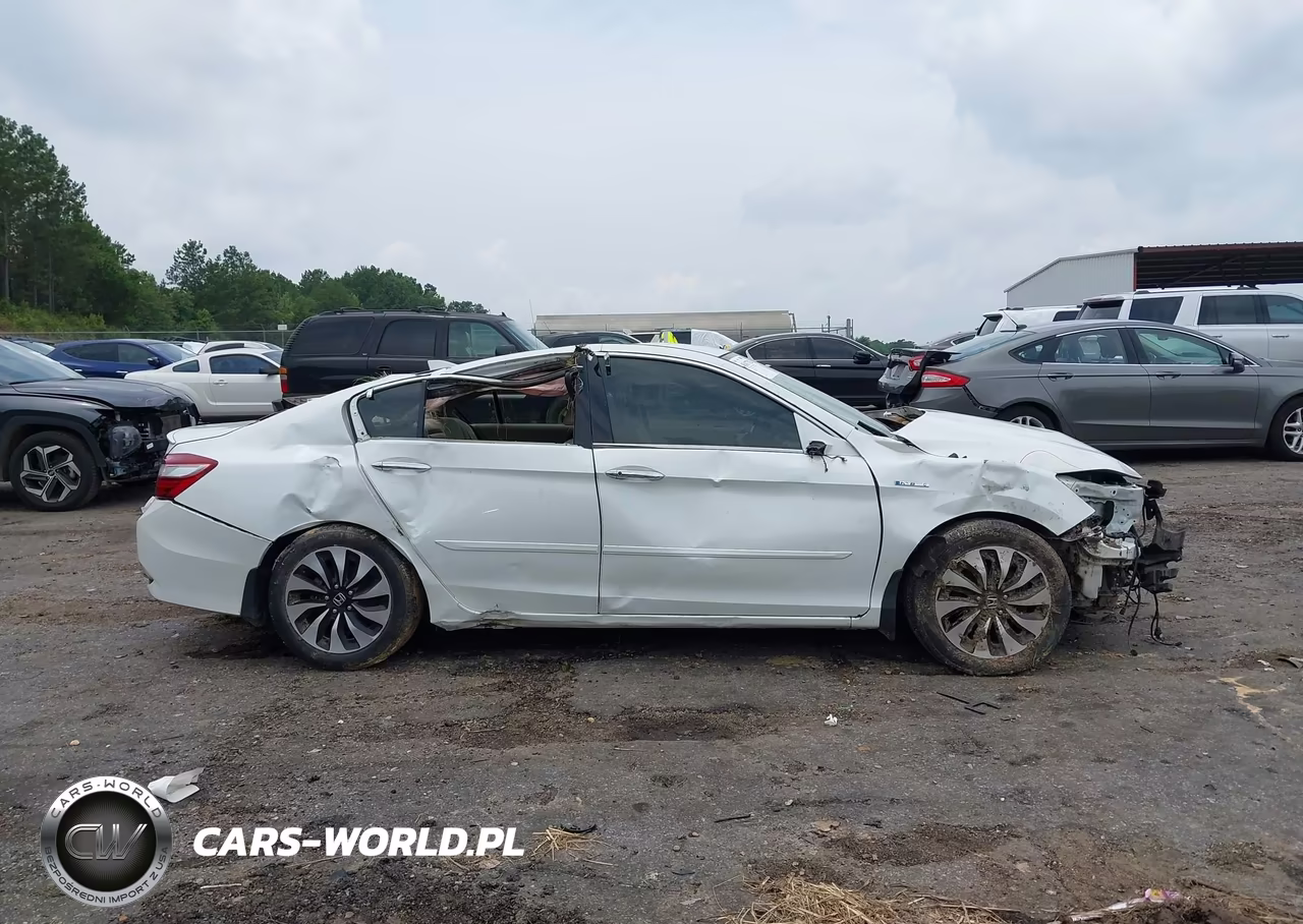 2017 Honda Accord Hybrid VIN:JHMCR6F38HC004491 - 14