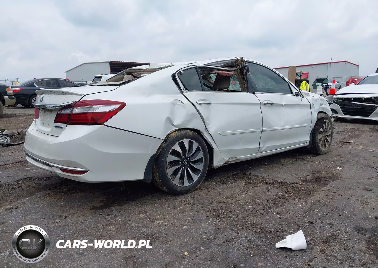 2017 Honda Accord Hybrid VIN:JHMCR6F38HC004491 - 4