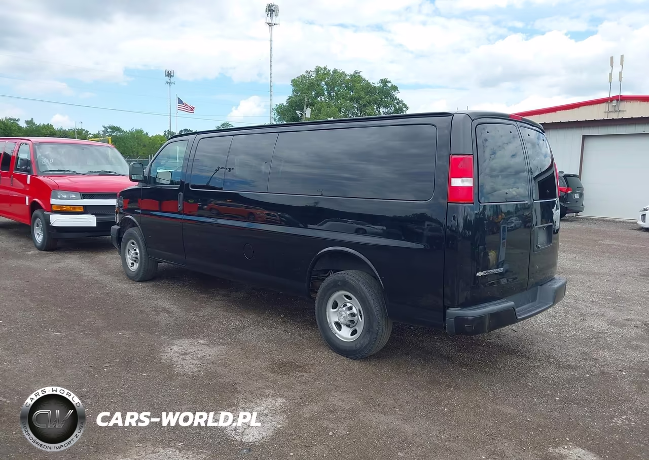 2020 Chevrolet Express Passenger Rwd 3500 Extended Wheelbase Ls VIN:1GAZGNFG3L1254197 - 3