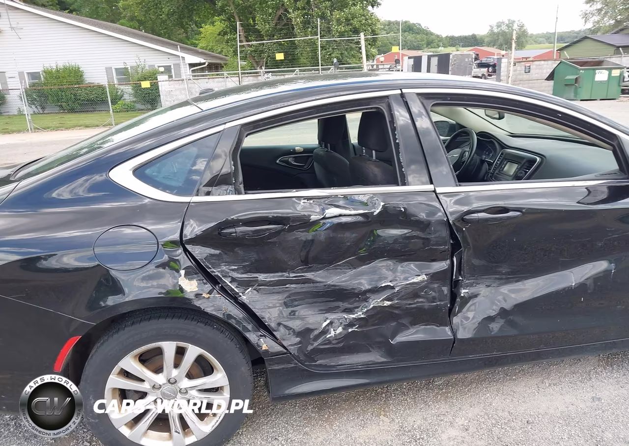 2015 Chrysler 200 Limited VIN:1C3CCCAB5FN675851 - 6