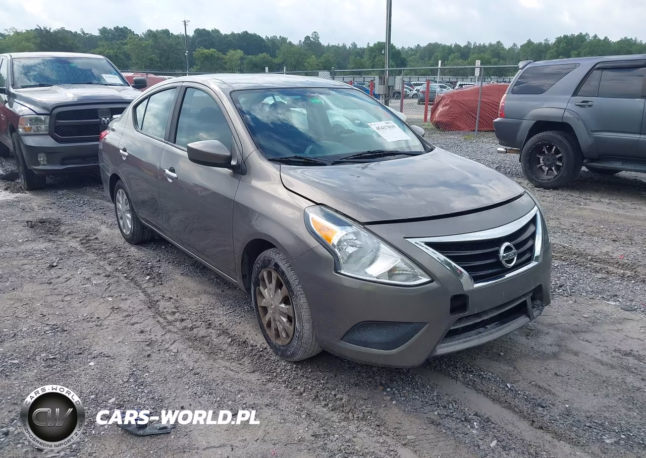2017 Nissan Versa 1.6 Sv – zdjęcie 1 z 12