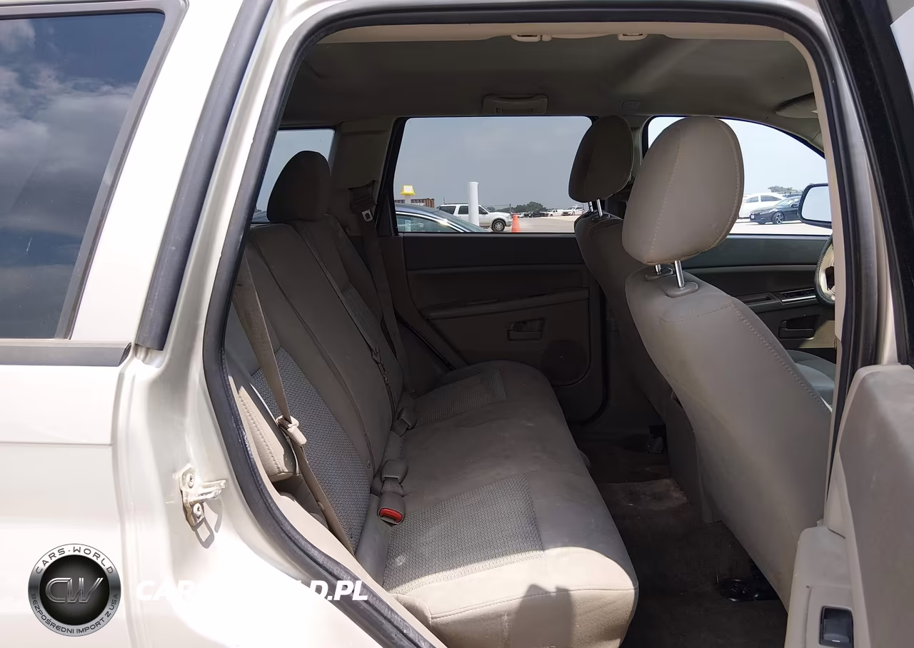 2007 Jeep Grand Cherokee Laredo VIN:1J8GS48K97C507048 - 8
