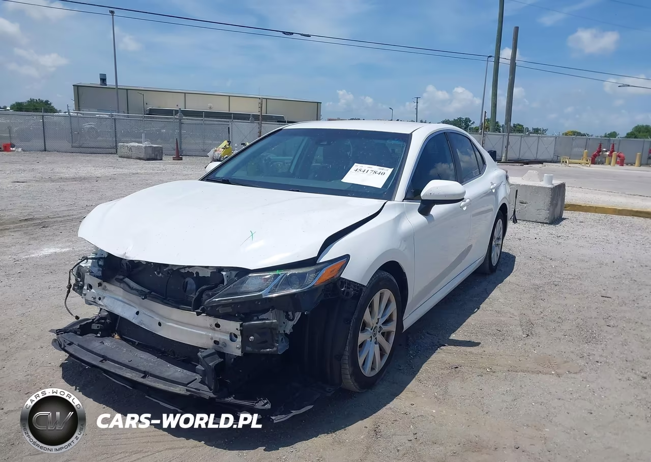 2020 Toyota Camry Le VIN:4T1C11AK9LU888157 - 2