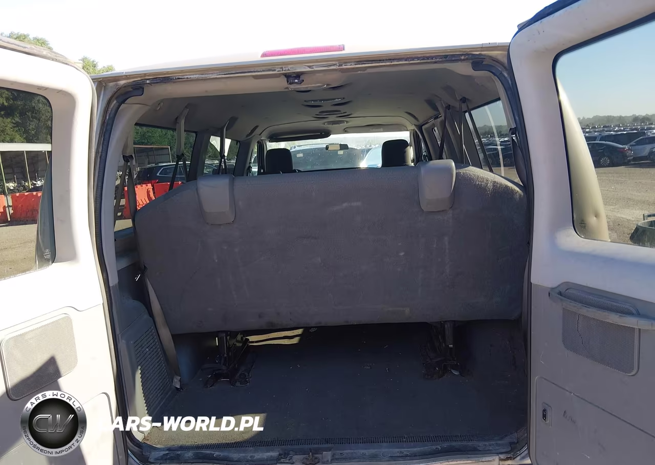 2010 Ford E-350 Super Duty Xl-Xlt VIN:1FBNE3BL1ADA07053 - 8