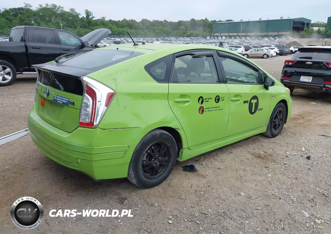 2013 Toyota Prius Two VIN:JTDKN3DU5D1678123 - 4
