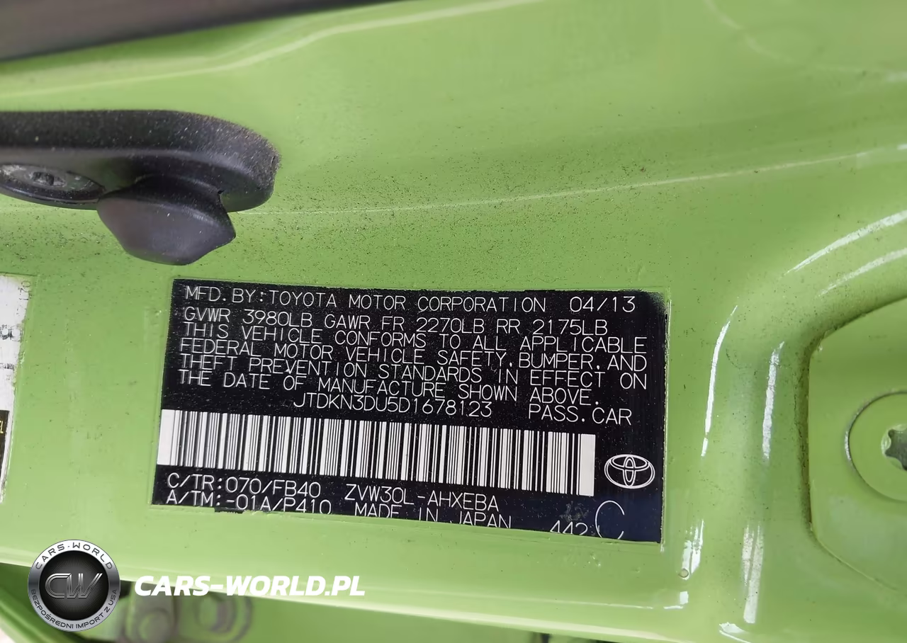 2013 Toyota Prius Two VIN:JTDKN3DU5D1678123 - 9