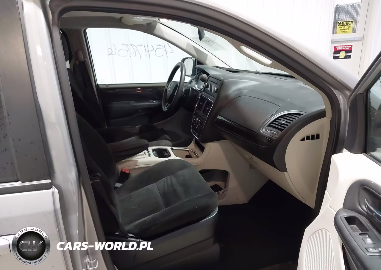 2016 Dodge Grand Caravan Sxt VIN:2C4RDGCG2GR323897 - 5