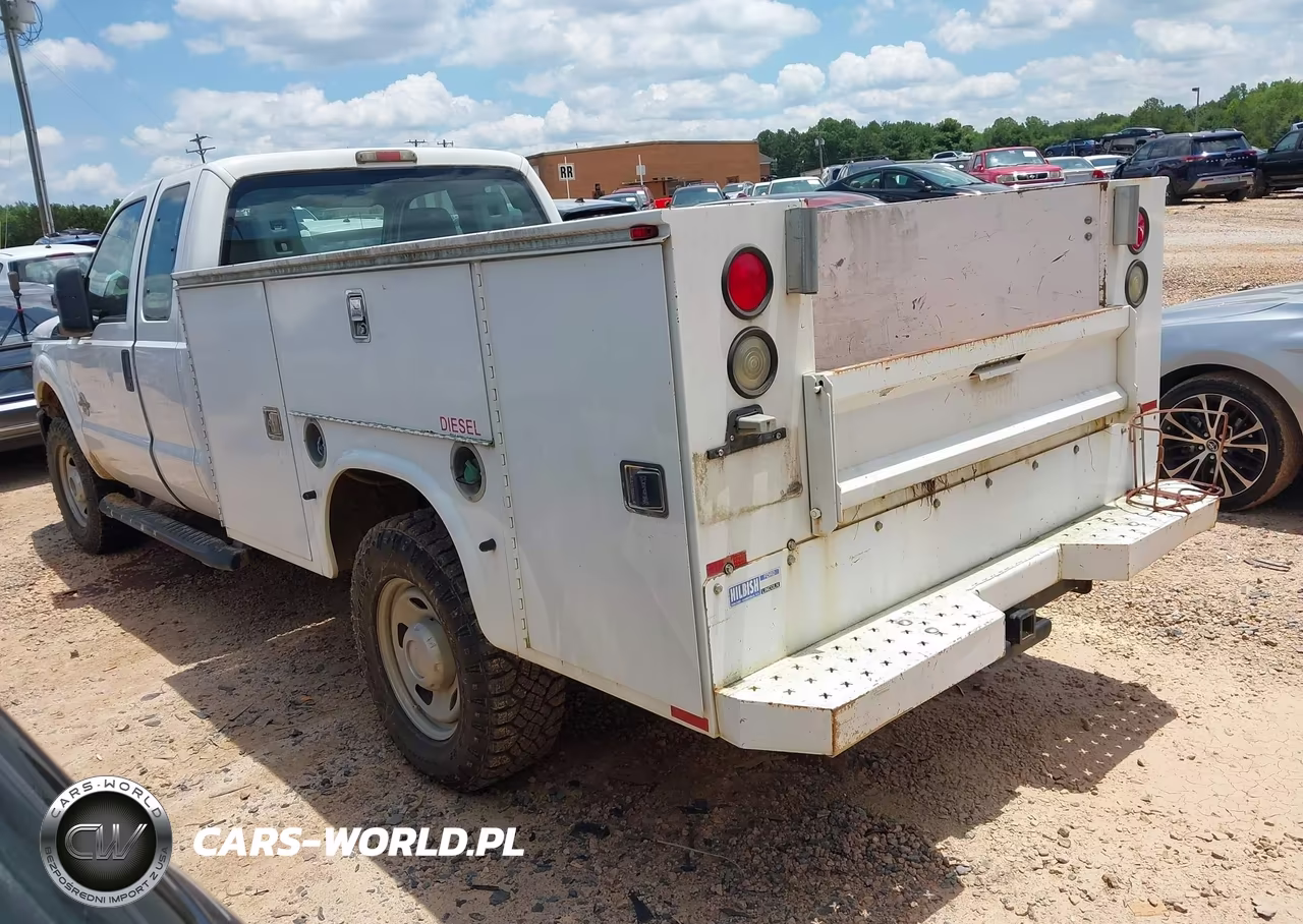 2011 Ford Super Duty F-350 Srw Lariat-Xl-Xlt VIN:1FD8X3FT0BEB57918 - 3