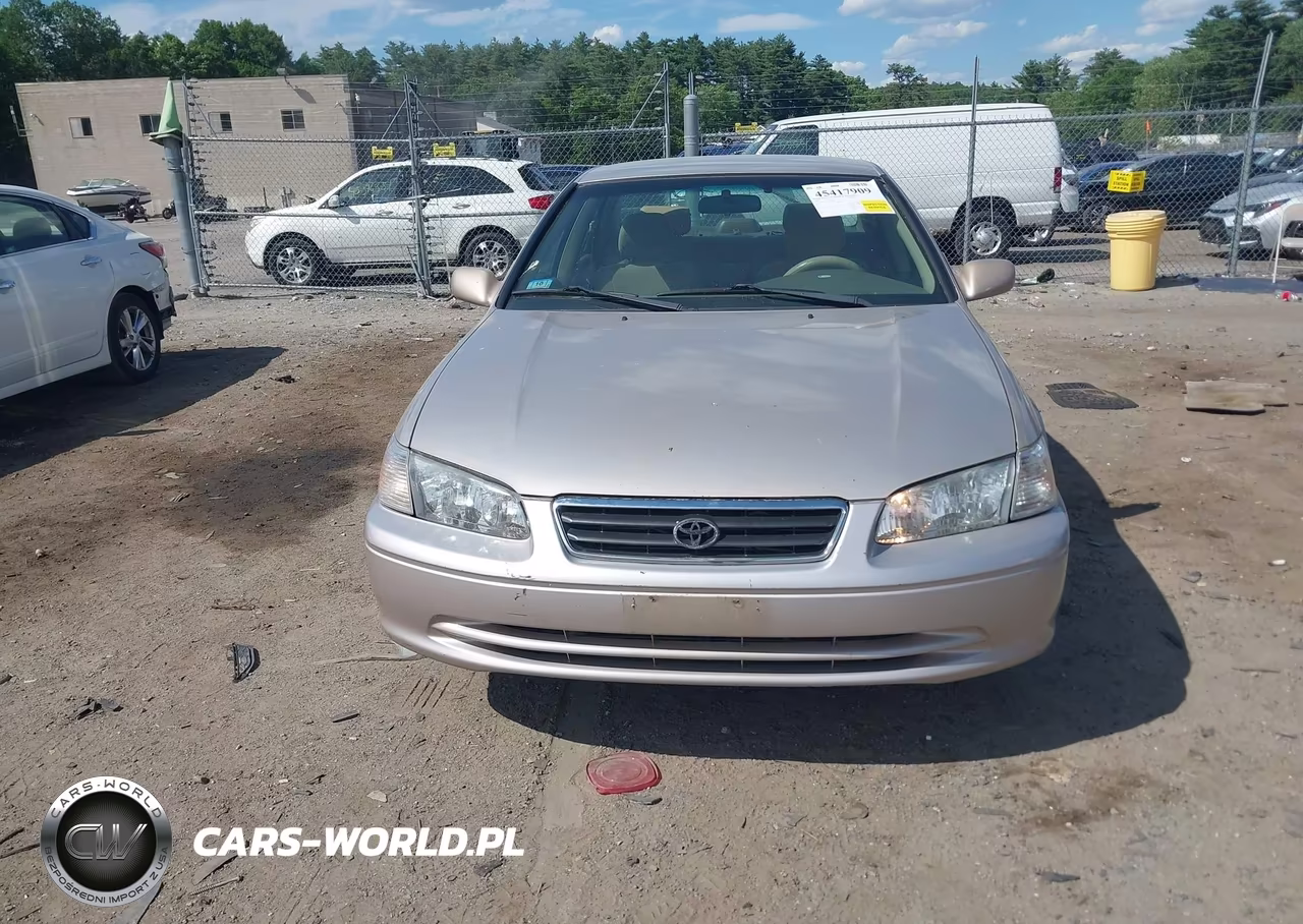2001 Toyota Camry Le VIN:4T1BG22K21U071821 - 11