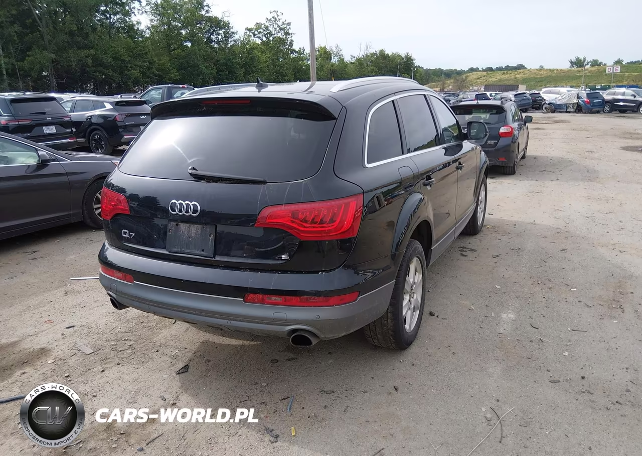 2013 Audi Q7 3.0T Premium VIN:WA1LGAFE2DD001435 - 4