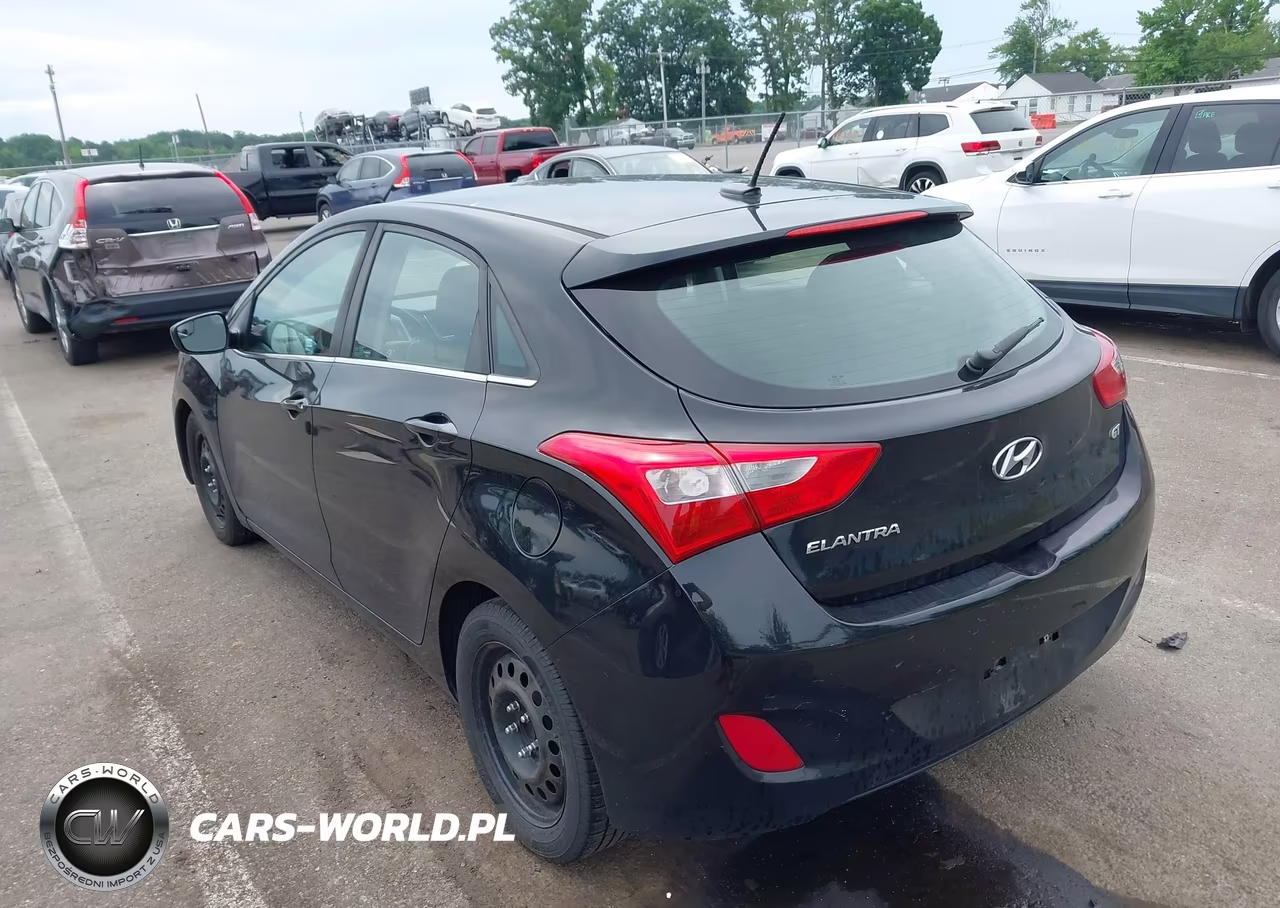 2017 Hyundai Elantra Gt VIN:KMHD35LHXHU364224 - 3