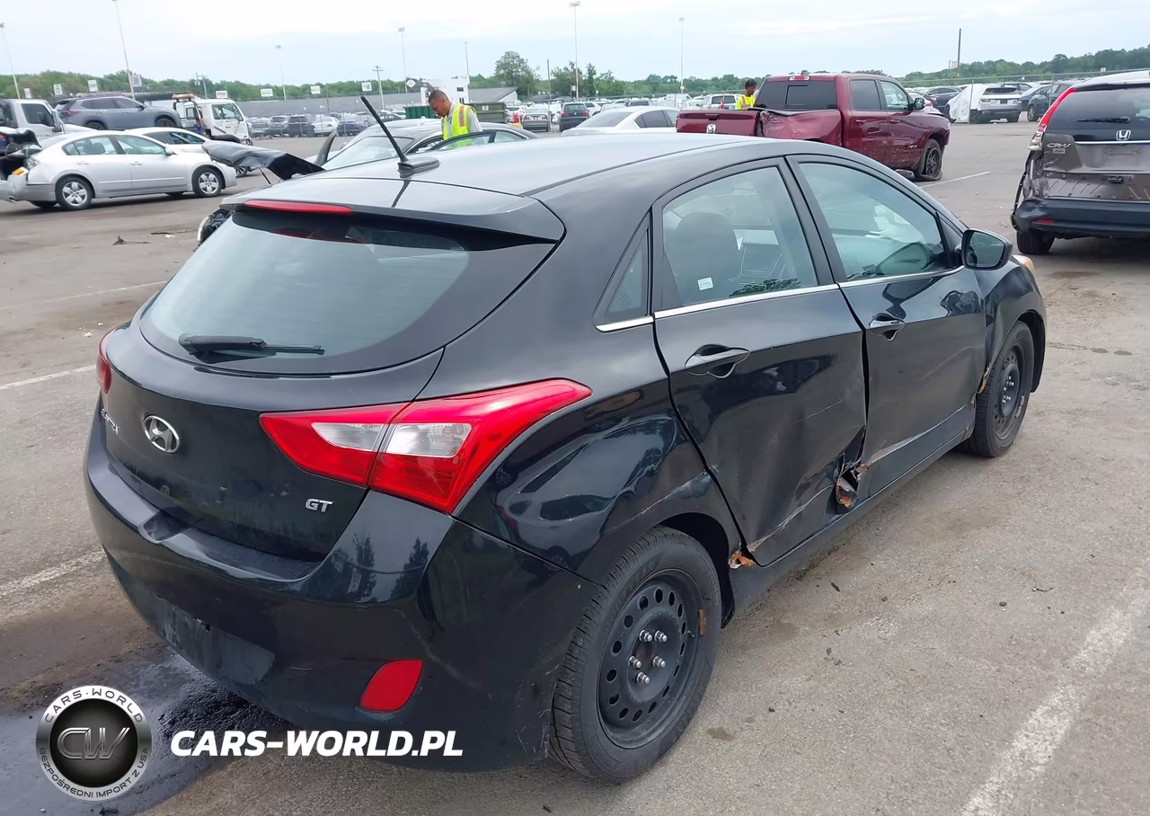 2017 Hyundai Elantra Gt VIN:KMHD35LHXHU364224 - 4