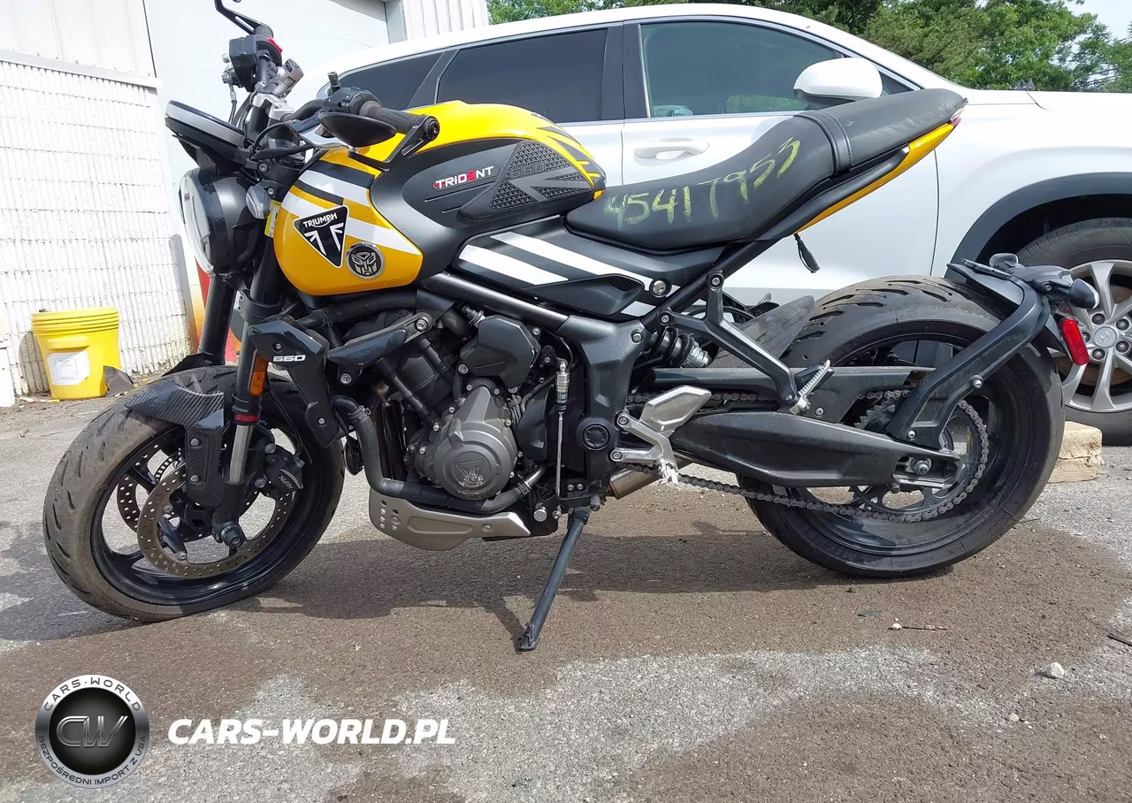 2025 Triumph Motorcycle Trident 660 VIN:SMTL21U40STCC9533 - 13