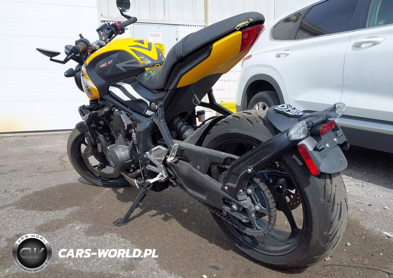 2025 Triumph Motorcycle Trident 660 VIN:SMTL21U40STCC9533 - 3