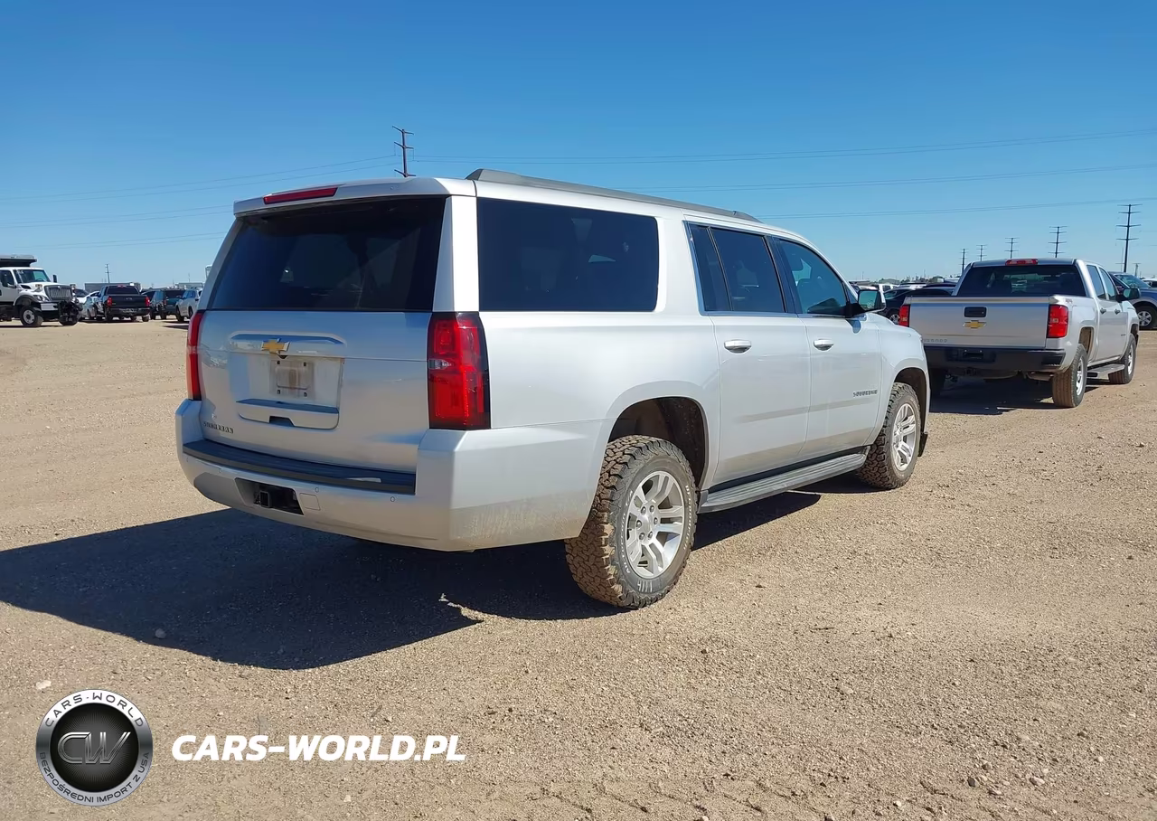 2017 Chevrolet Suburban Ls VIN:1GNSKGEC9HR329602 - 4