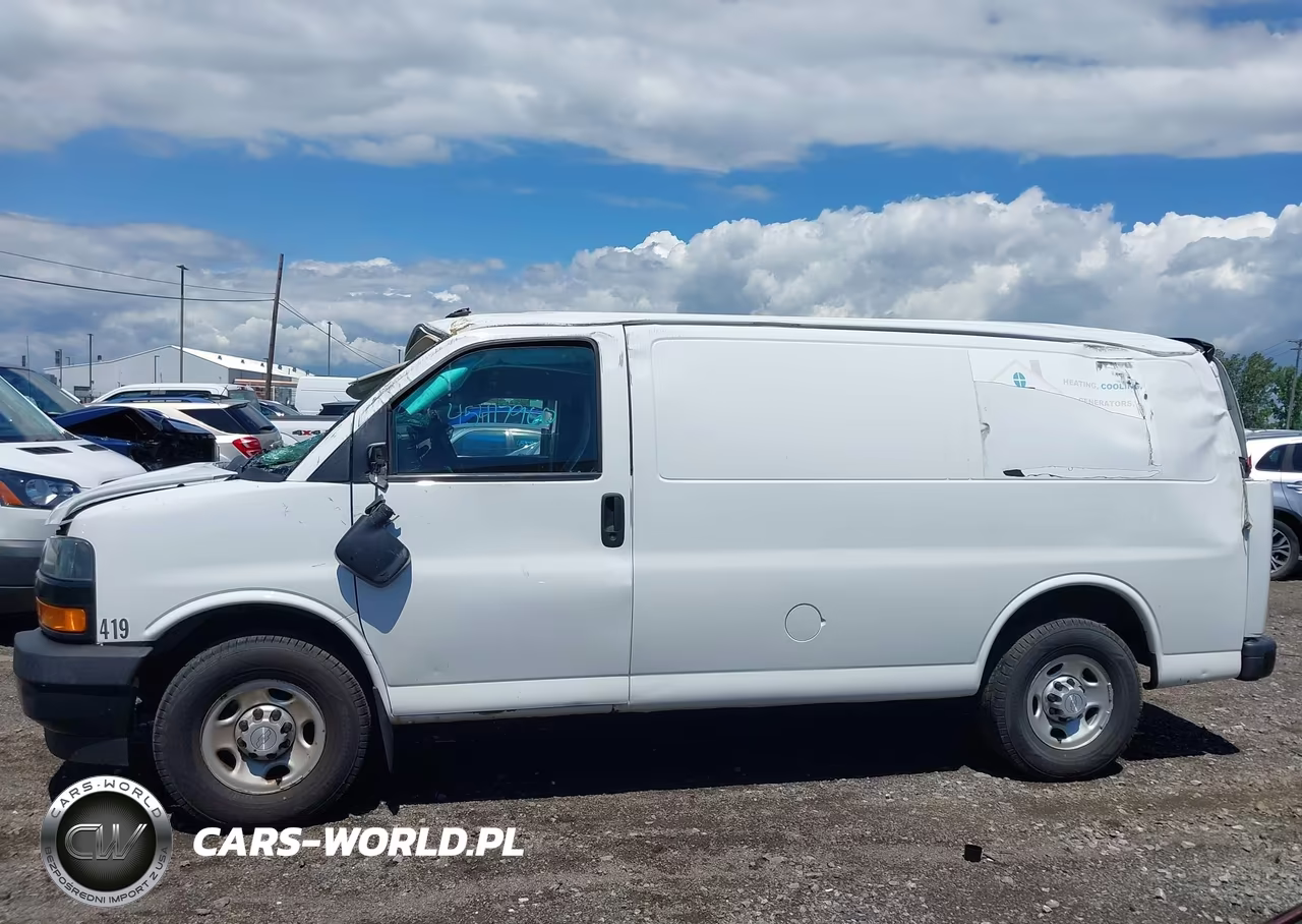 2018 Chevrolet Express 2500 Work Van VIN:1GCWGAFP5J1335752 - 13
