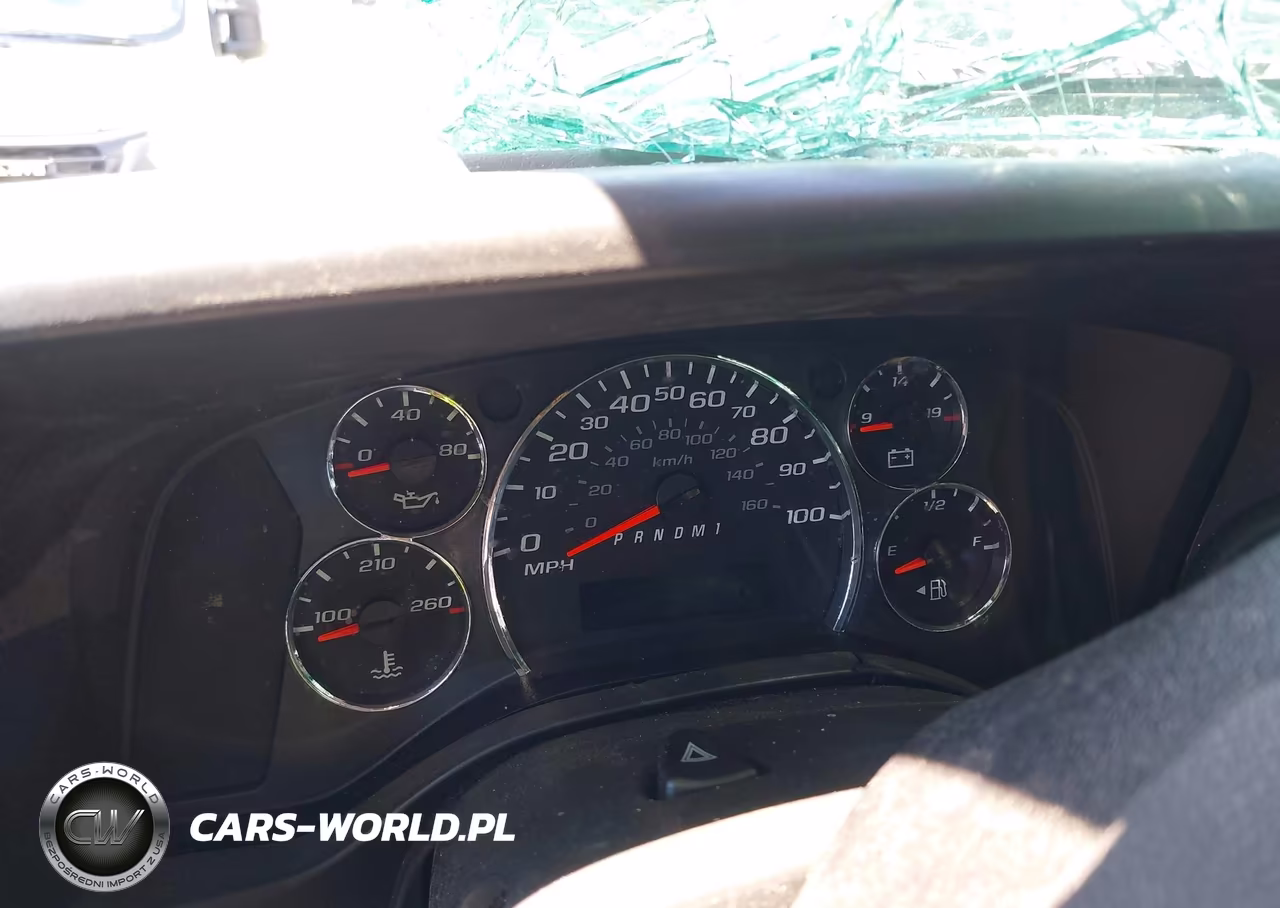 2018 Chevrolet Express 2500 Work Van VIN:1GCWGAFP5J1335752 - 14