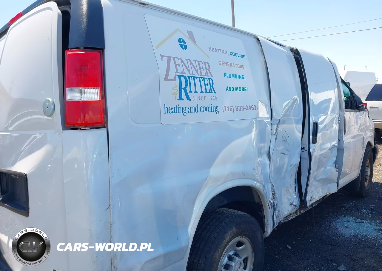 2018 Chevrolet Express 2500 Work Van VIN:1GCWGAFP5J1335752 - 18