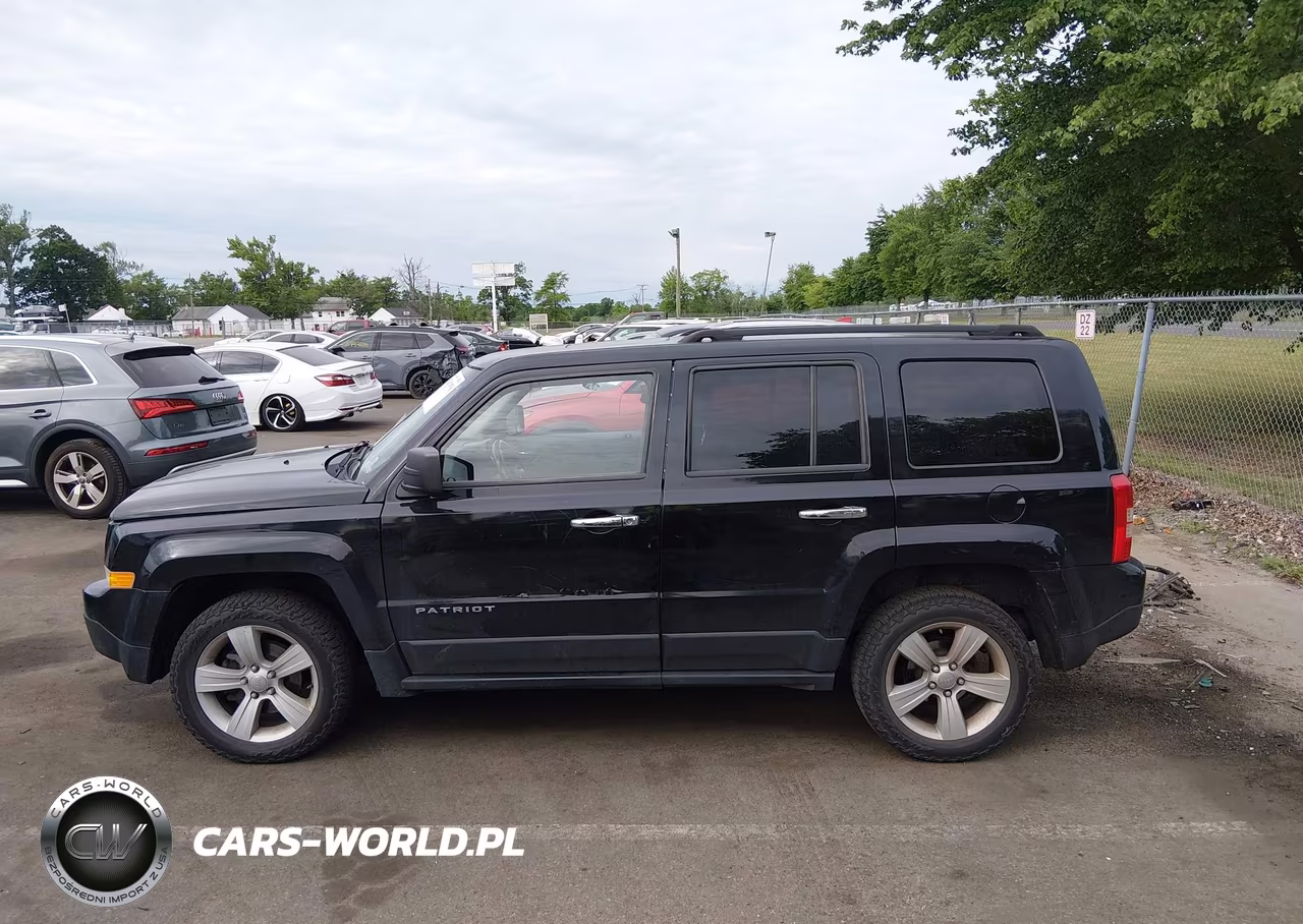 2015 Jeep Patriot Latitude VIN:1C4NJRFB9FD154238 - 14