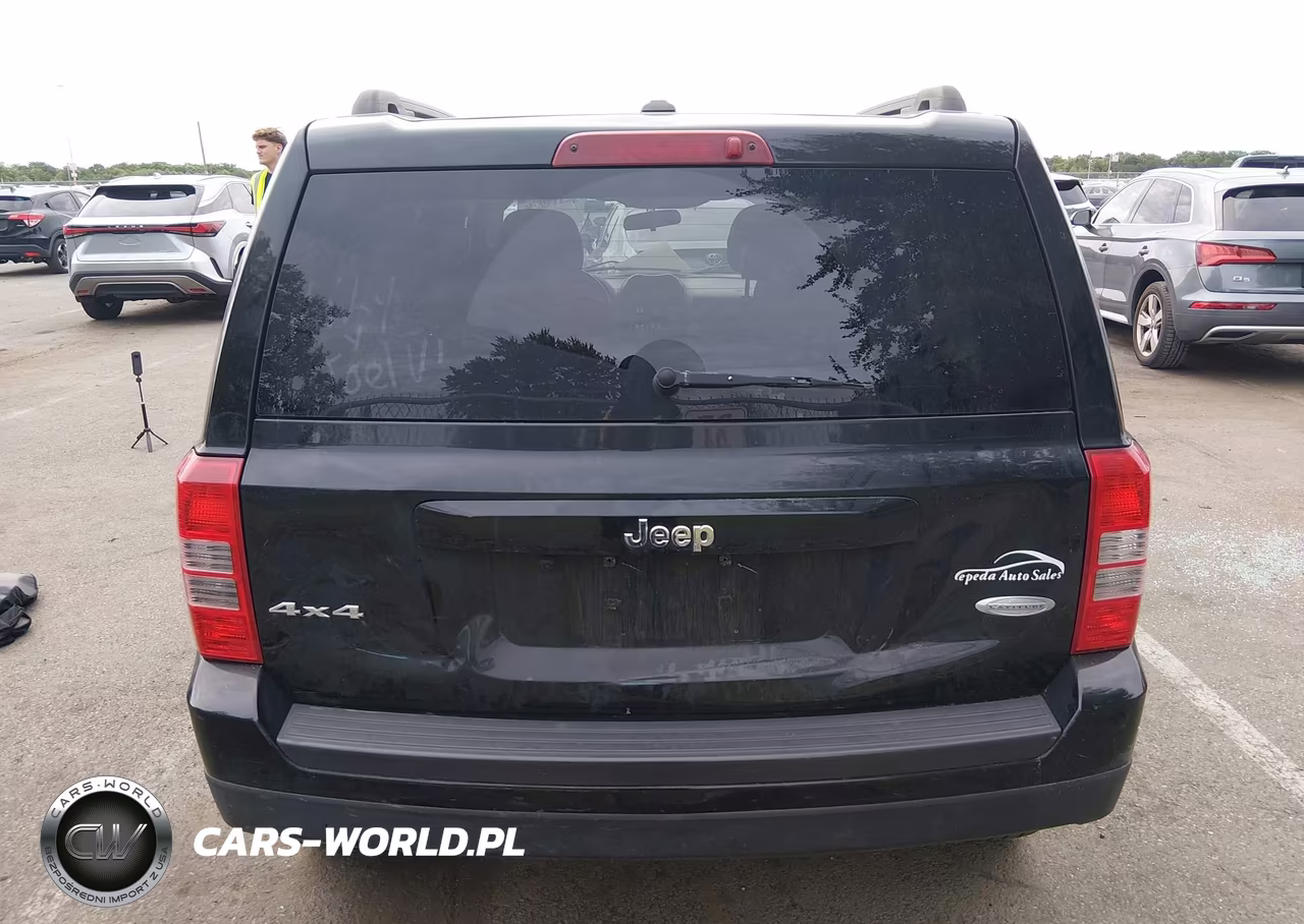2015 Jeep Patriot Latitude VIN:1C4NJRFB9FD154238 - 16
