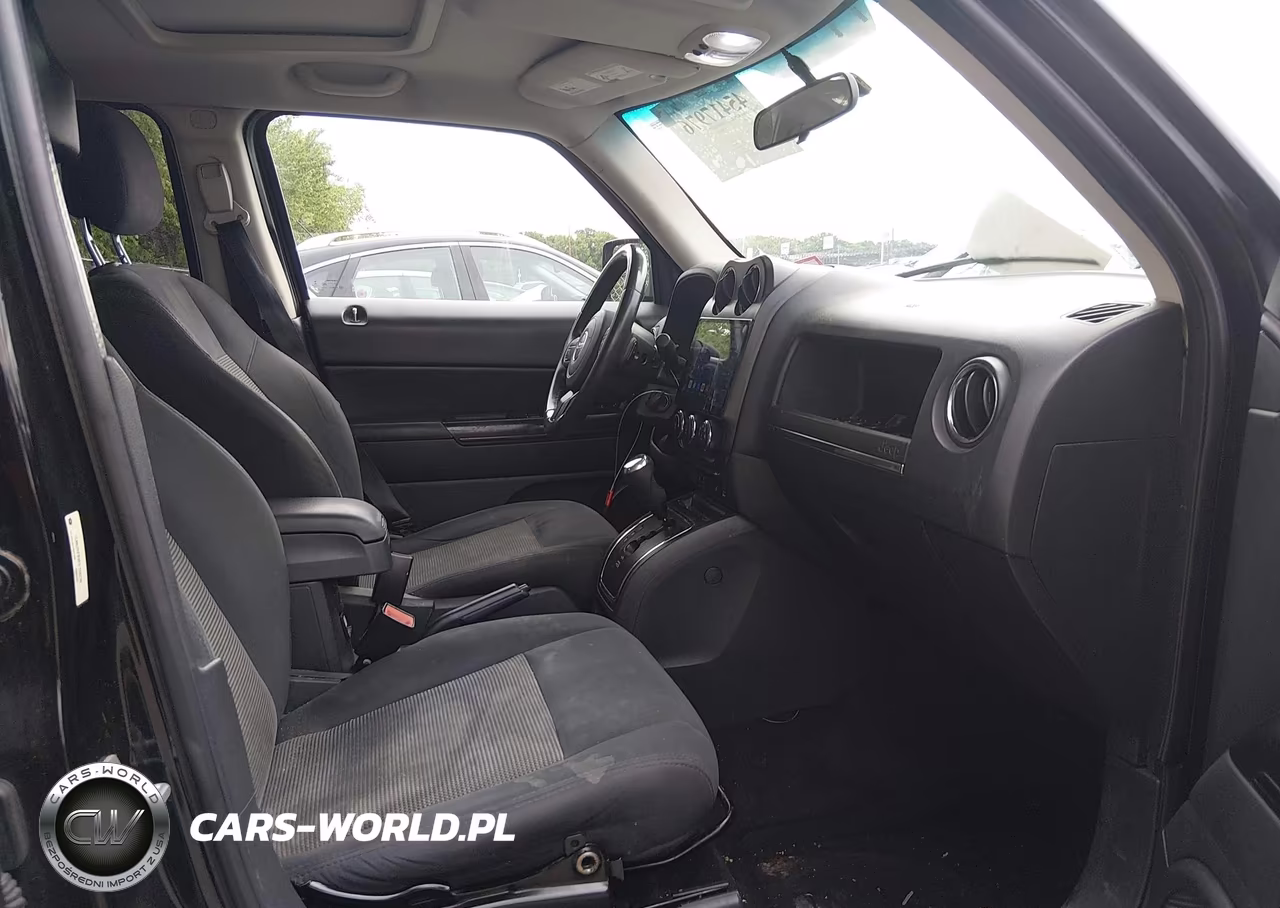 2015 Jeep Patriot Latitude VIN:1C4NJRFB9FD154238 - 5
