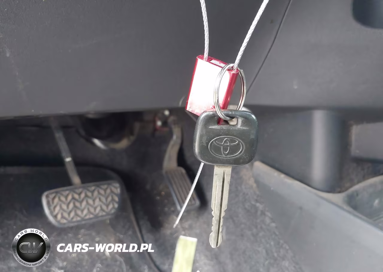 2008 Toyota Yaris VIN:JTDJT923185198559 - 11